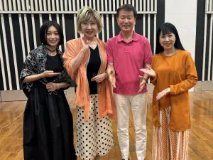 左から酒井法子さん、小林幸子さん、森田健作さん、西村知美さん