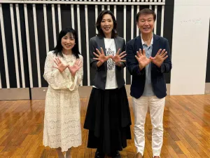 左から西村知美さん、真琴つばささん、森田健作さん