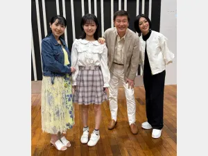 左から西村知美さん、山田美紅羽さん、森田健作さん、酒井法子さん