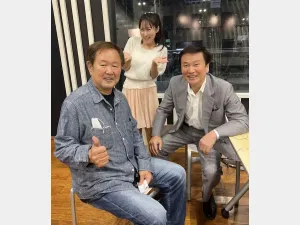 左から石川敏男、風谷南友、森田健作の画像