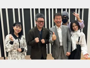 左から西村知美さん、錦織一清さん、森田健作さん、京本政樹さん、酒井法子さん