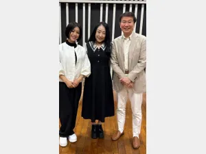 左から酒井法子さん、小高麻友美さん、森田健作さん