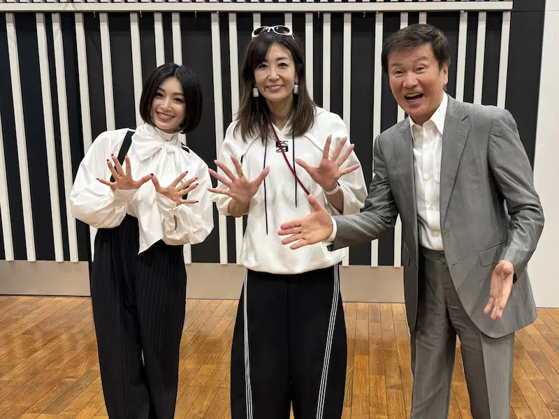 左から酒井法子さん、中島史恵さん、森田健作さん