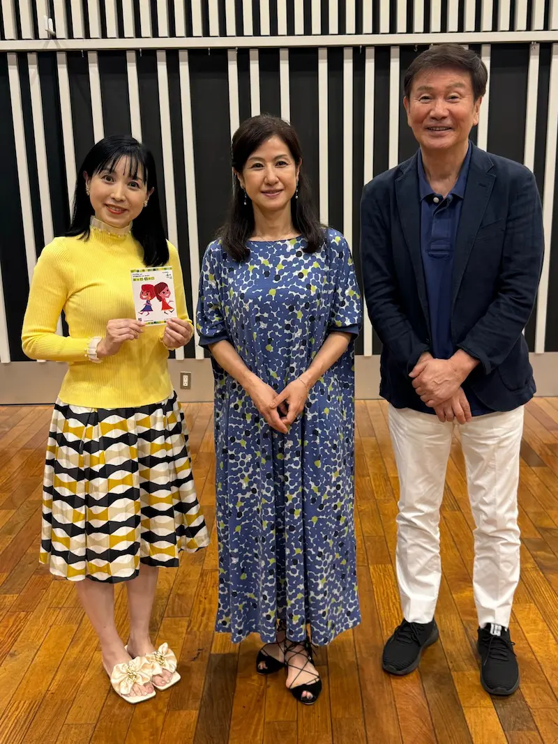 左から西村知美さん、小林綾子さん、森田健作さん