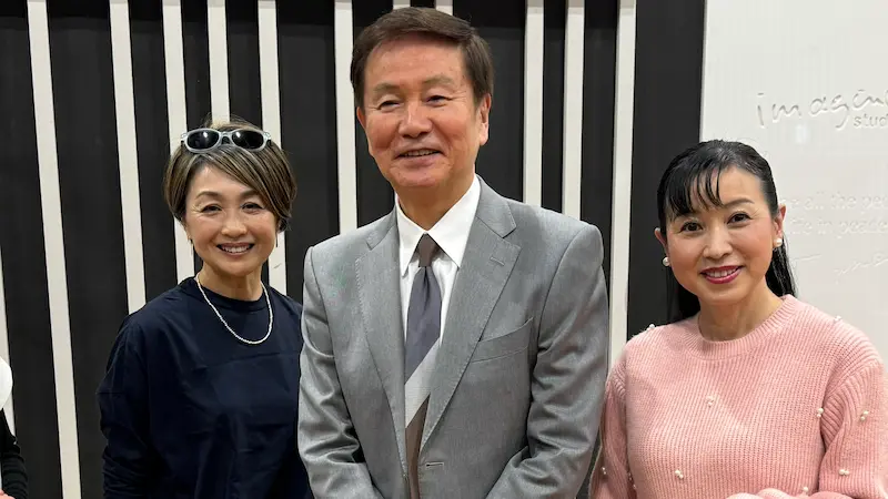 左から香坂みゆきさん、森田健作さん、西村知美さん